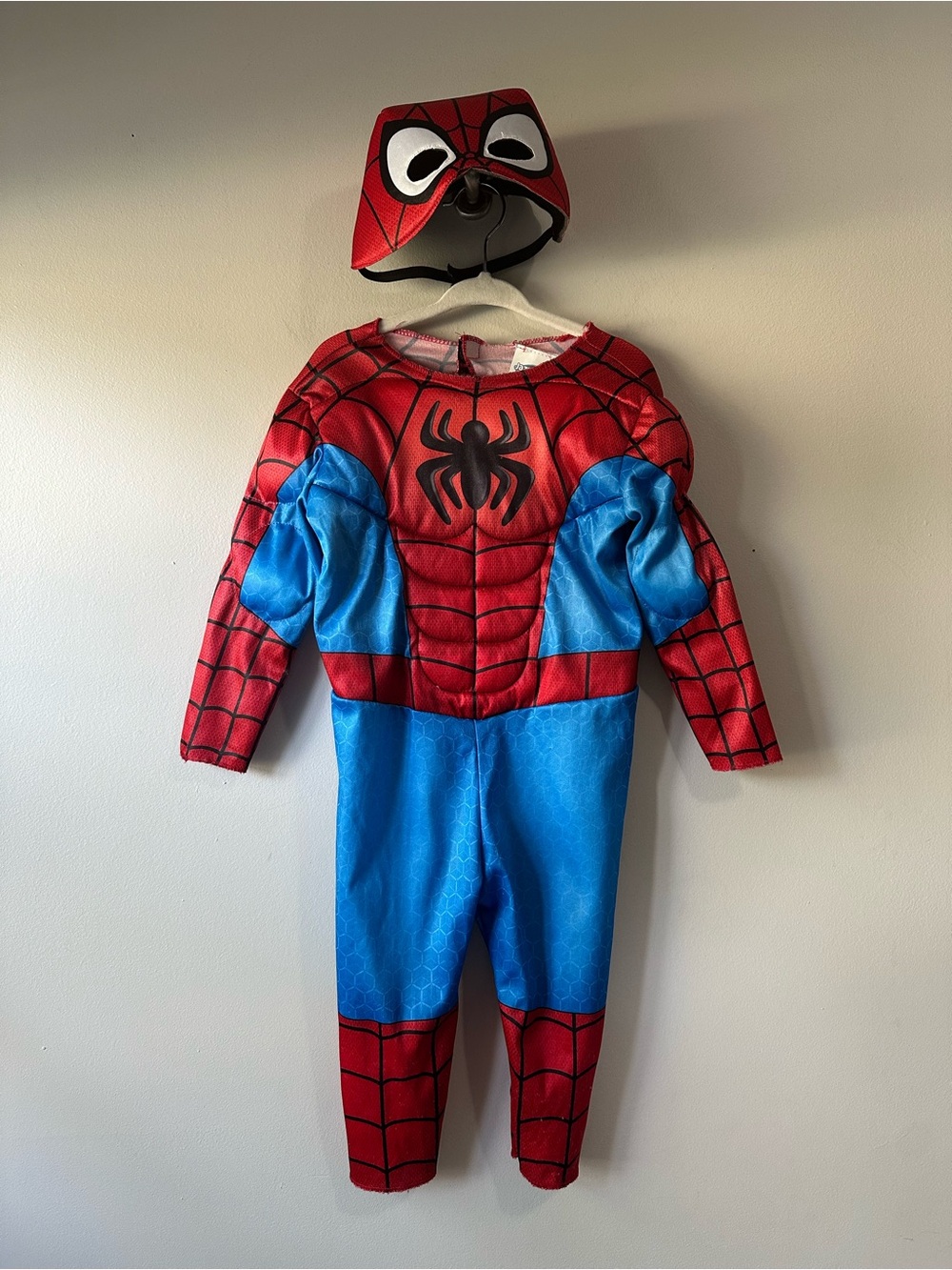 Jazwares Spiderman Superhero Costume Red and Blue with Mask 2T Halloween Play